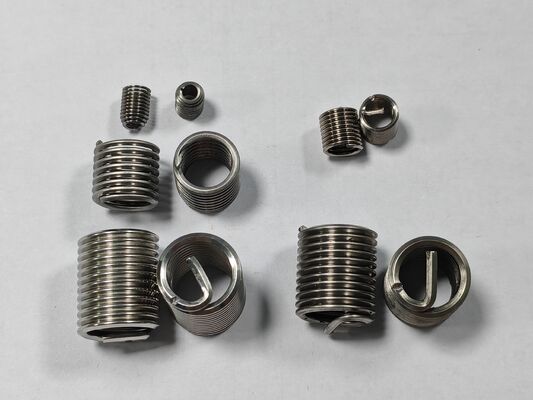 Αυτόματη μηχανή ελικοκύλινδρου νήματος CNC M4-M16 Μηχανή ελικοκύλινδρου άνοιξης με μηχανή κατασκευής ελαστικών κινητήρα