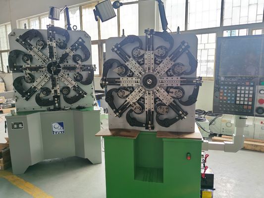 Προαιρετικό μηχάνημα διαμόρφωσης ελατηρίου CNC 5,5 KW με χειροκίνητα και συστήματα Decoiler 200 KG
